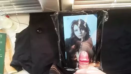 tribute cumshot abgespritzt auf Paaraus LG