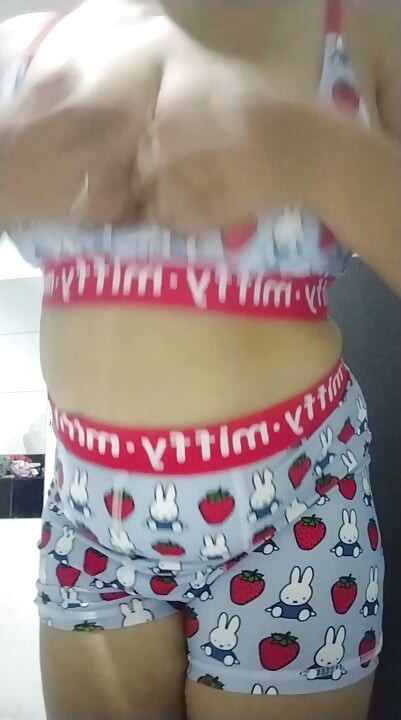 Sexy Filipina Milf, Playing In Her Miffy Bra & Panties