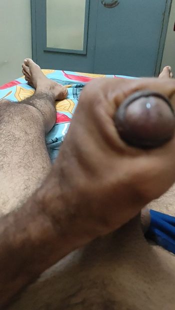 Sweety!!!!! Horney bully dick for your pussy to make it wet and squirts out