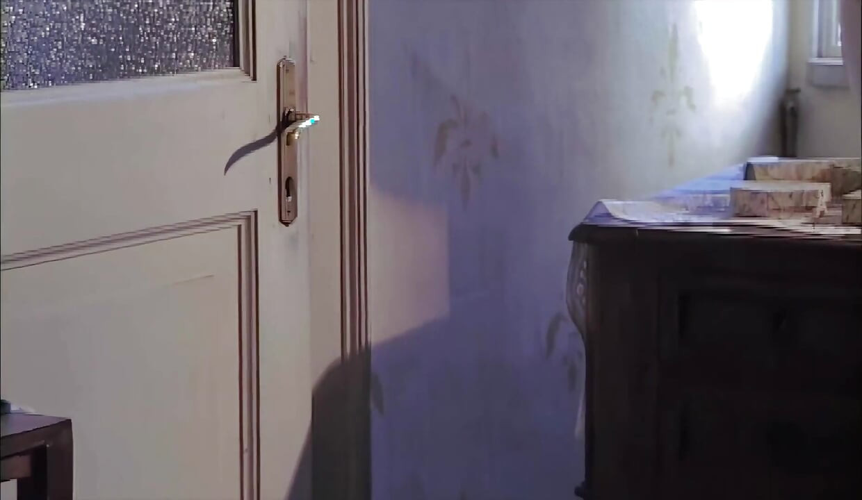 Dolly Golden: the Stepmother Washes Her Stepson and Then Gets Penetrated in the Bathroom