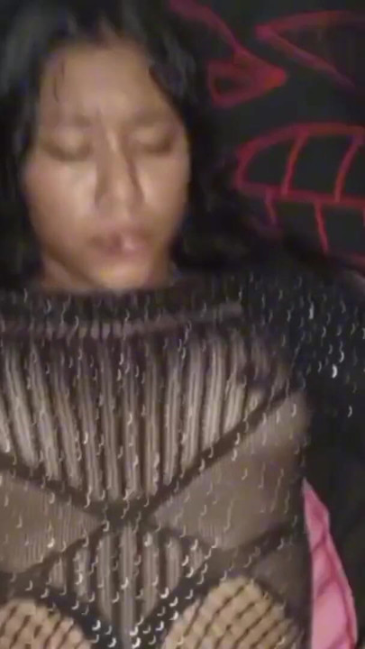AMATEUR VIDEO - I RECORD MYSELF WITH MY BEAUTIFUL VENEZUELAN NEIGHBOR, I RECORD WITH MY CELL PHONE HOW I FUCK HER - PORN IN SPANISH | Clip 1