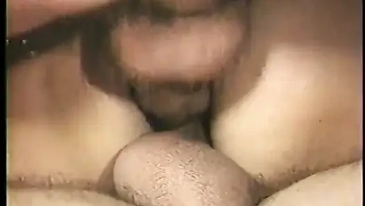 Cewek imut ini suka banget lubang sempitnya dientot habis-habisan sama tiang besar