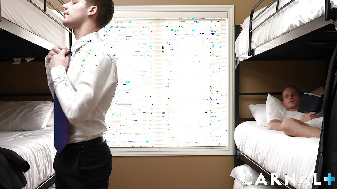 MasonicBoys - Tuan Panas Felix Kamp menonton twinks berkongkek tanpa kondom