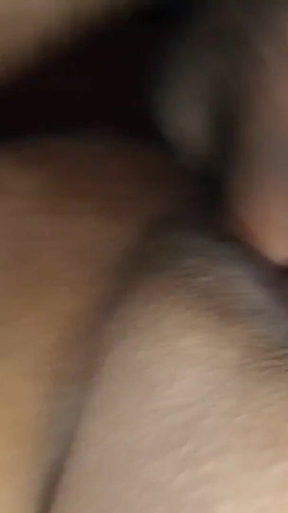 Unfaithful wife! She seduces her neighbor with her ass so he ends up fucking her and leaving her full of cum while she is home alone | Clip 1