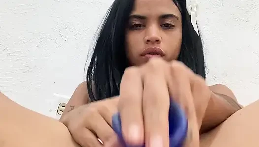 Bella Zendeya sonuna kadar mastürbasyon yapıyor