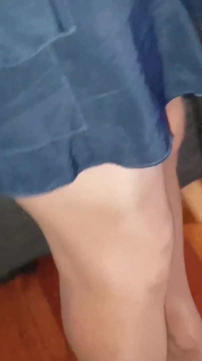 ナイロンでDani_Legの巨大な射精