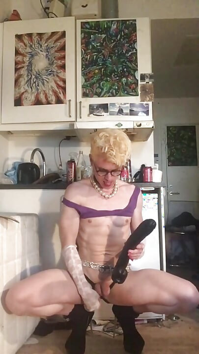 Skinny Blond Whiteboi Bitch Jes Exposed