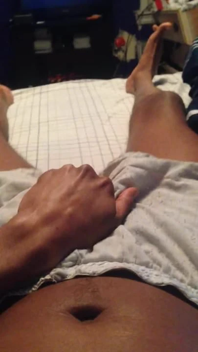 Horny Af..Rubbing my dick