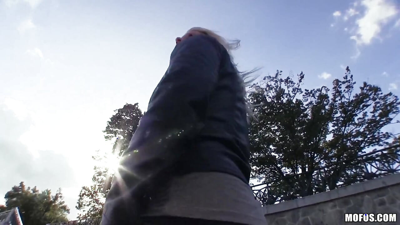 Public Pickups - Cute Amateur Blonde Tonya Loves Cock
