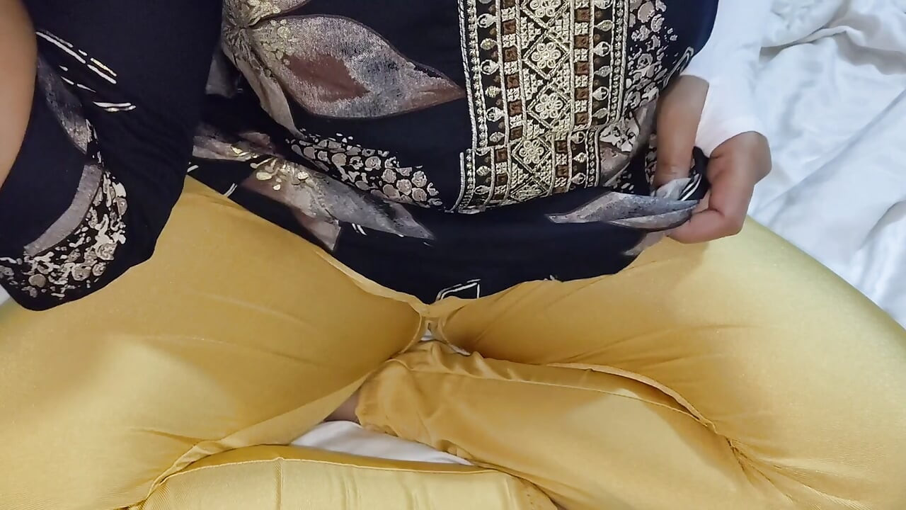 Indian Desi Wife is waiting for hard fuck by Hasband
