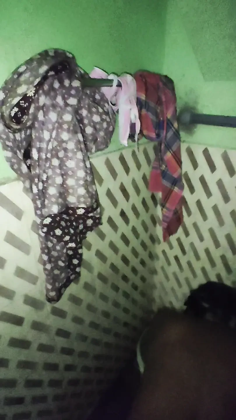 Mera Bhabhi Ko Bathroom Mai Choda. Desy Doggy Style