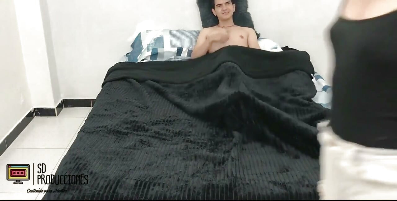 I Find My Stepbrother Masturbating and I Ask Him for His Milk