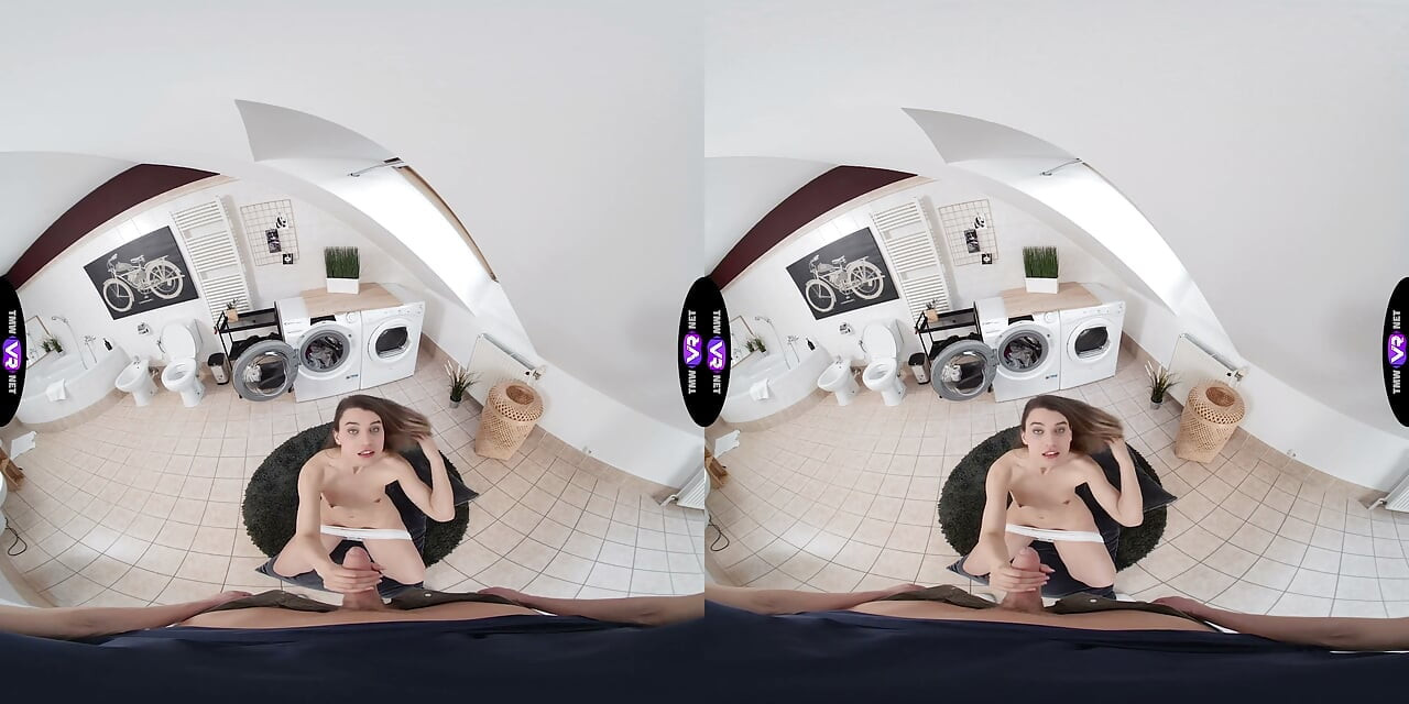 Dirty Clothes Lead To Dirty Sex For Elena Vedem - TmwVRnet