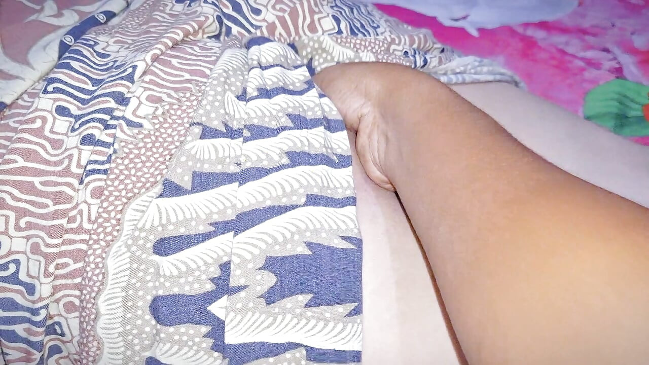 Palm Oil Boss's Wife Cheating With Her Gardener