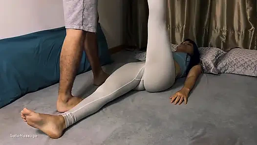 Çıplak yardımlı esneme