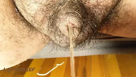kıllı latino baba ayı pissing