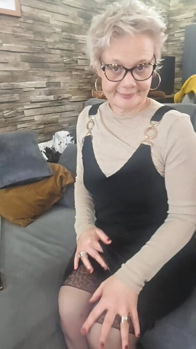 My mother-in-law wanted a big cock in her pussy and was thirsty for sperm.