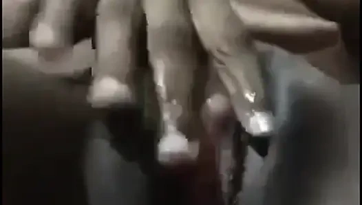 Yang pengen ngeliat aku, aku semangat semua