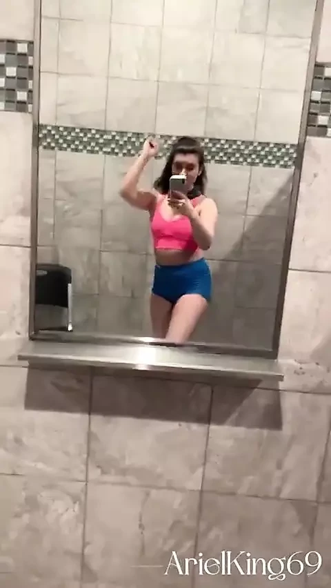 A little naughty at the gym my pussy was so wet