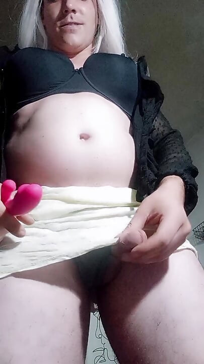 Crossdresser i zabawne zabawki