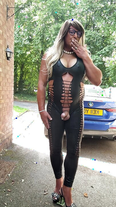 Sexy Crossdresser kellycd2022 in black pvc catsuit and heels