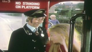 Short skirt(on the buses)