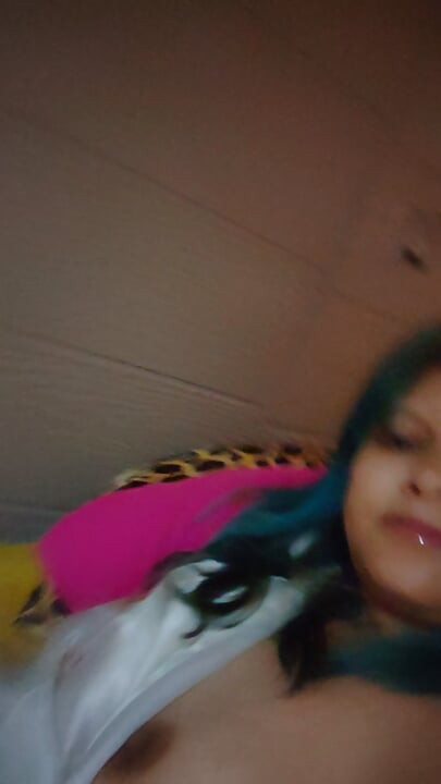 Lusi masturbates in front of other men on webcam while her spouse