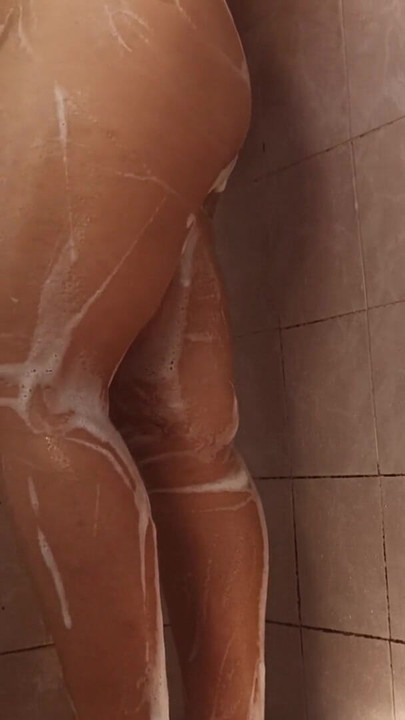 Big ass brunette taking a shower | Clip 1