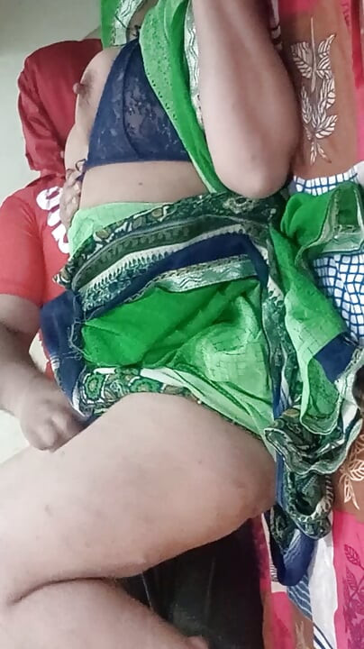 Sweety Bhabhi sex with Blinkit Delivery Boy, Full Hindi Video