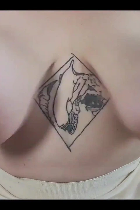 玩弄下垂的奶子, 听着性感的萨克斯的声音