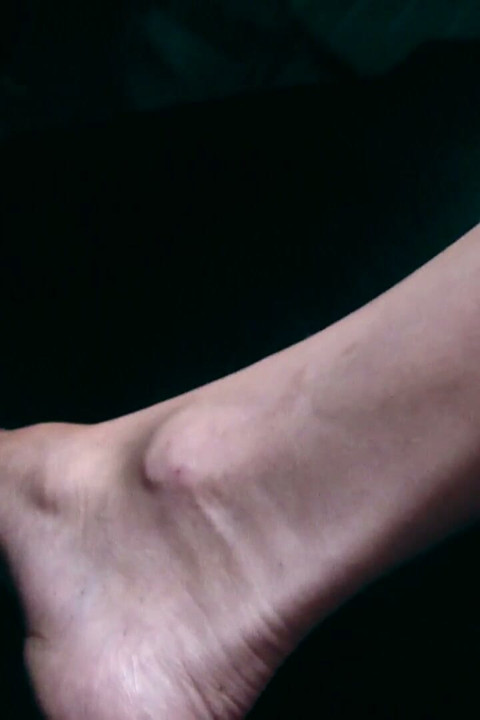 Crazy Driving in Flat Sandals and Barefoot