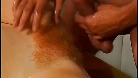Çok kıllı kırmızı amcık ağızda büyük yarağı seviyor
