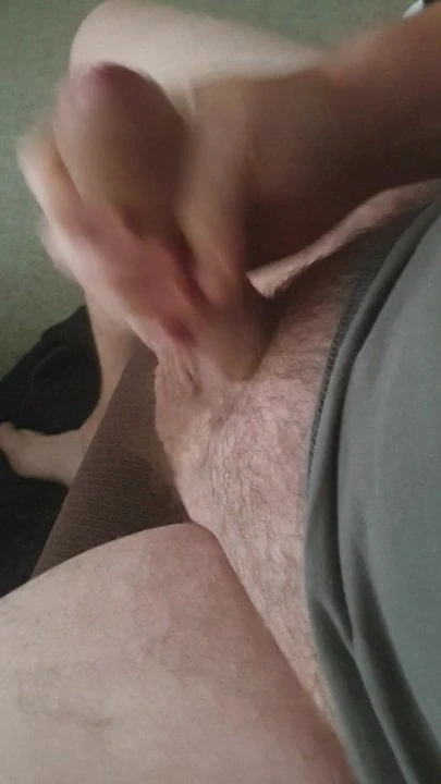 Lunch time wank break pt2