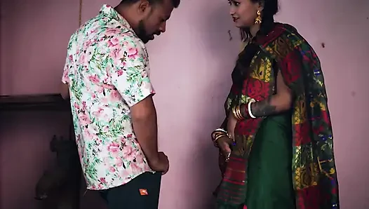 Step son ke samne hi uski step mother ko chod diya