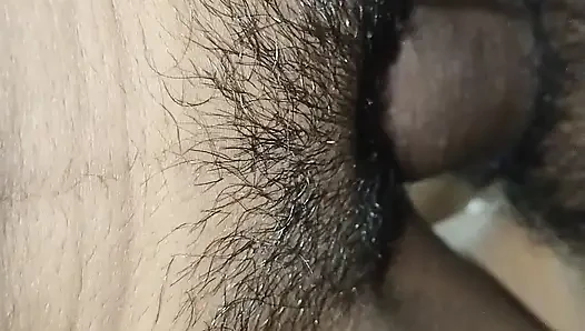 Deshi pacar ko ghumane ke bale room leke chale gaya