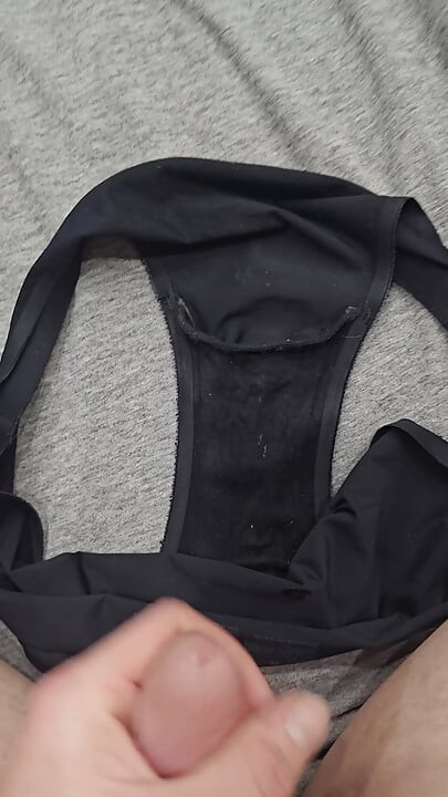 I took 3 pairs of my sis little panties and then wanked and cum inside the gusset of each one!