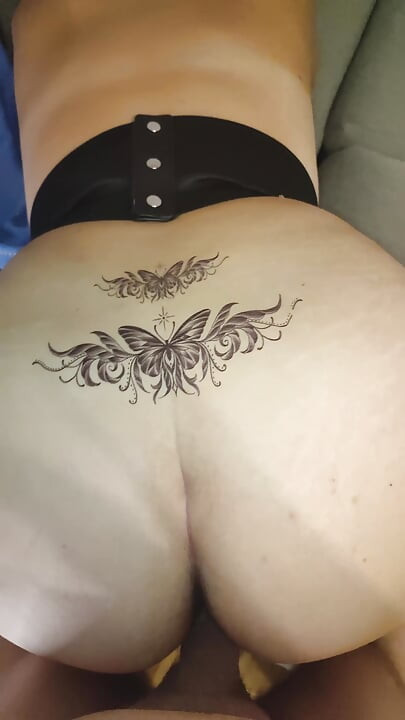 Kompilacija - jebanje, pušenje kurca, lizanje, doggy...