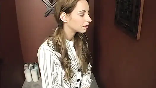 Güzel hatun duvar deliği itirafları kabininde yüzüne boşaltılıyor