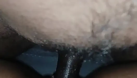 Memek sempit ibu tiri mallu