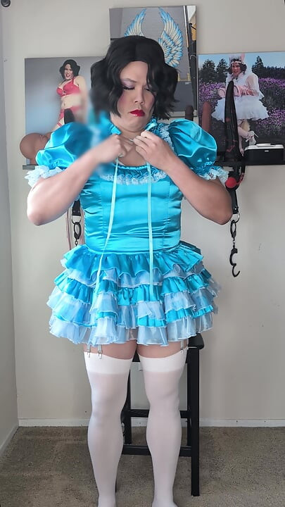 Getting Ready with Sissy Maid Candy!