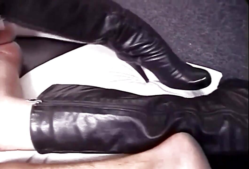 Wild Shemale Loves the Ass of Hot Boy