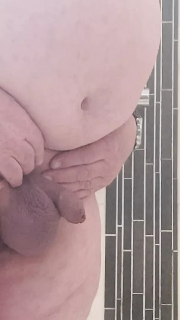 shower games close up