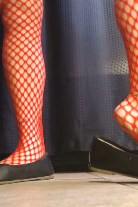 Röda fisknät Balett Lägenheter Shoeplay Doppande toe Wiggling