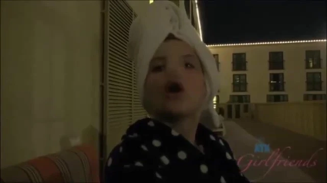 Scarlett Fever smoking like a master outside