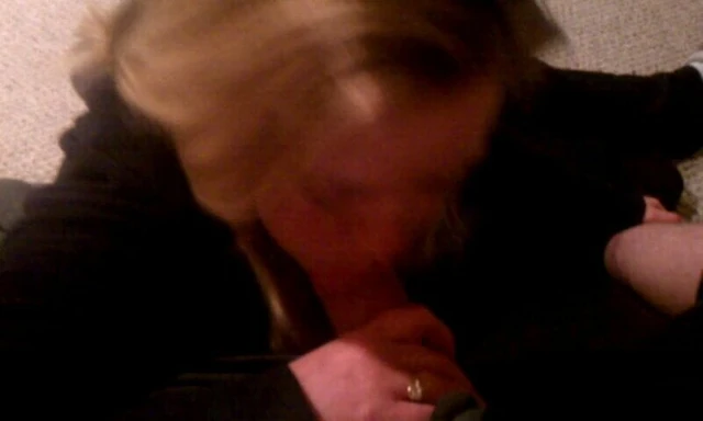 kelly sucking cock