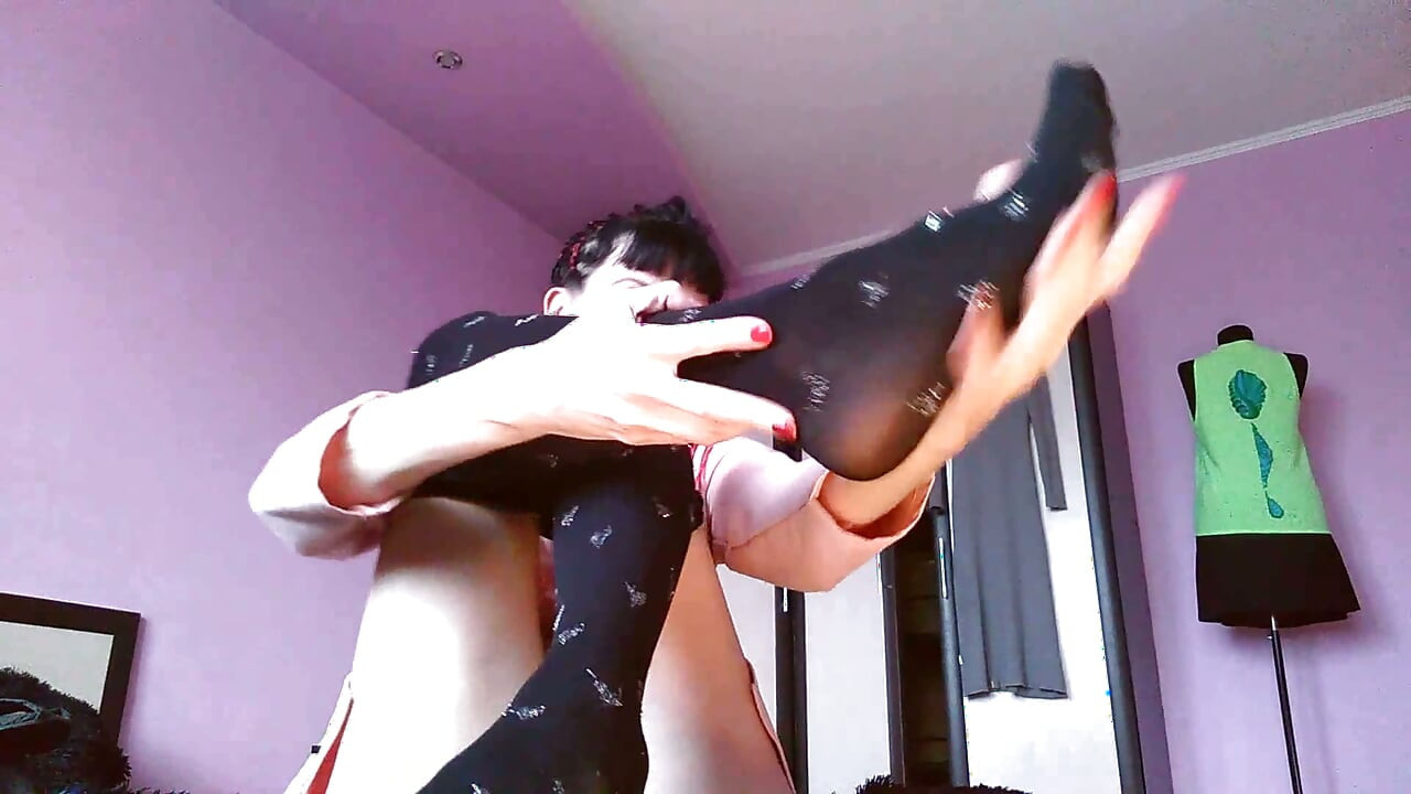 Fétiche des collants, habillage des collants, culotte, fétiche, ginnagg
