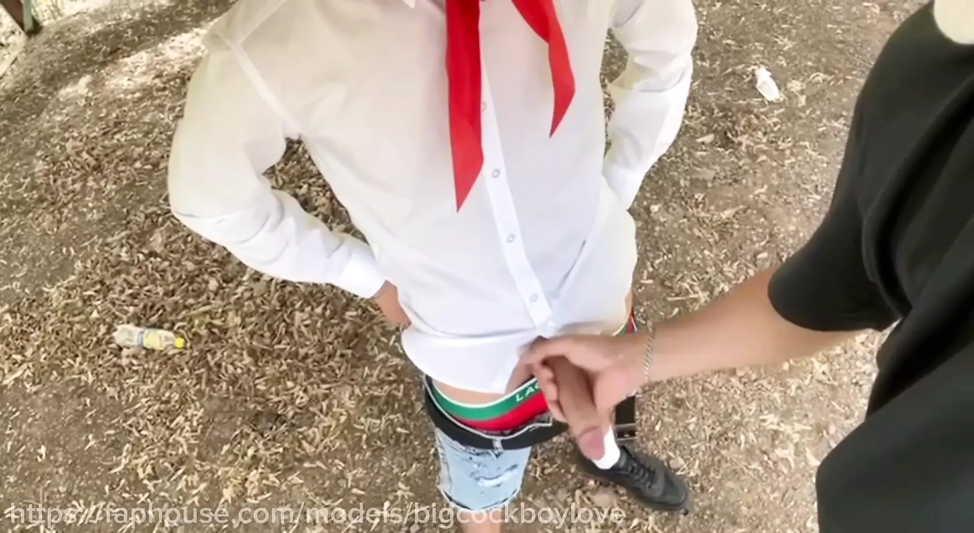Young friends 18+ fuck in the ass after escaping from lessons