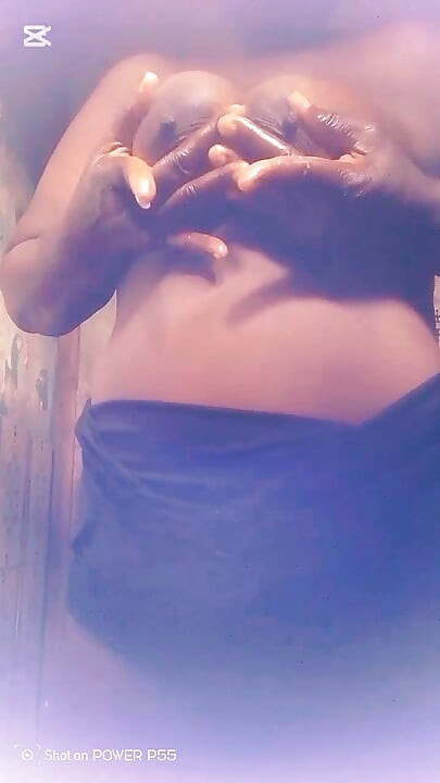 My Stepmom Display Her Boobs to Me While I Watch