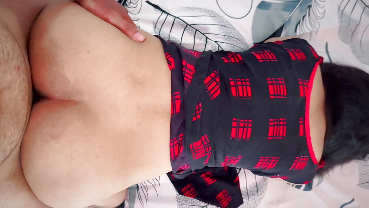DESI BHABHI KI CHUT CHUDAI KI BIHARI NE KAALE MOTE LUND SE