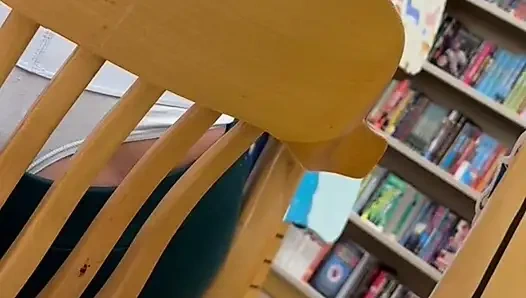 Mavi tanga frikikli büyük tanga frikik fas götlü latin orta yaşlı seksi kadın